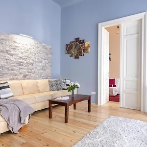 Trendy Grand Boulevard Designer Apartment Budapest