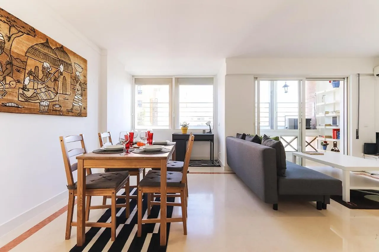 Lisbon Flower 360º - Your Lovely Flat With Pool And Parking Portugal