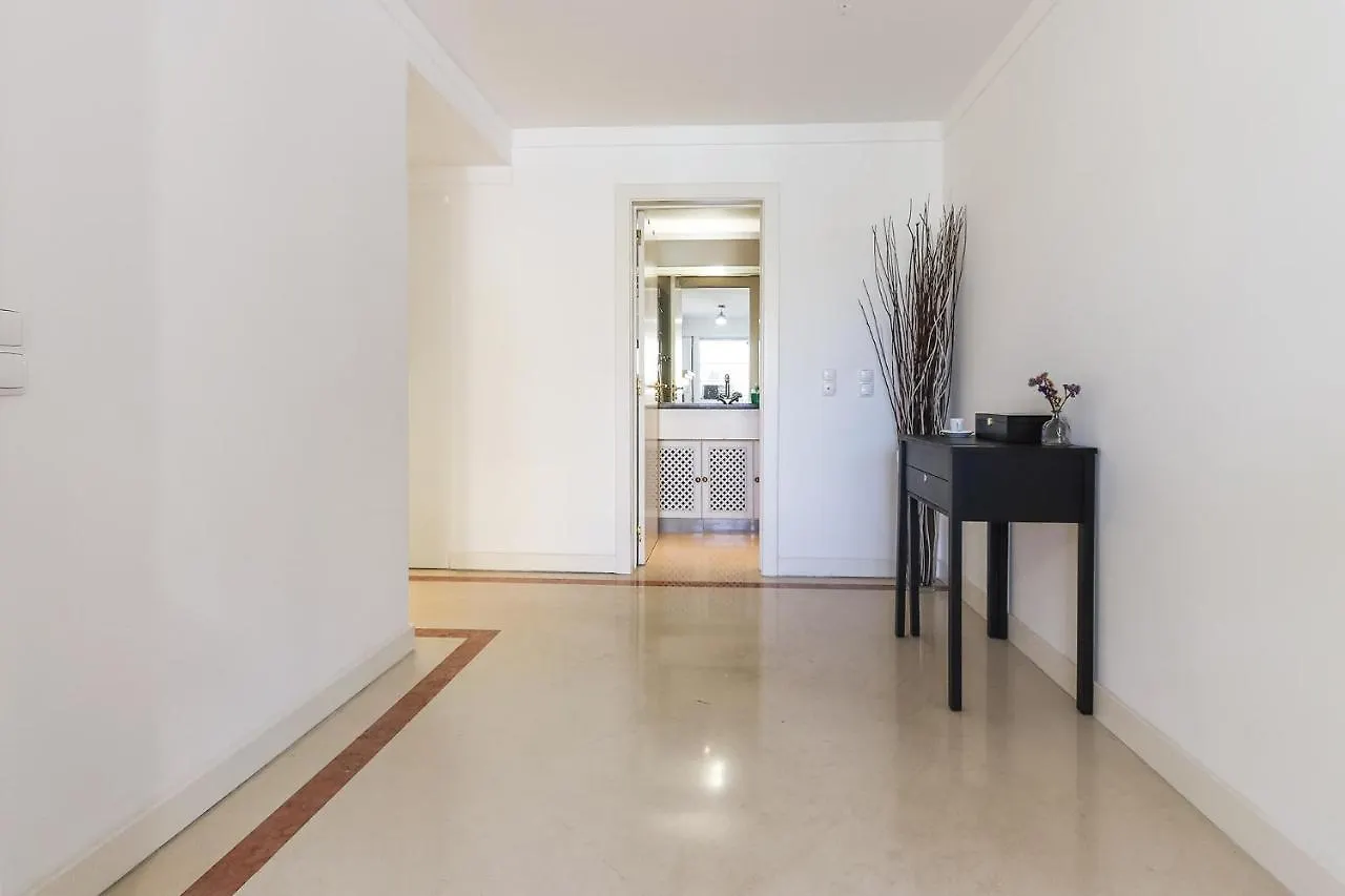 Lisbon Flower 360º - Your Lovely Flat With Pool And Parking