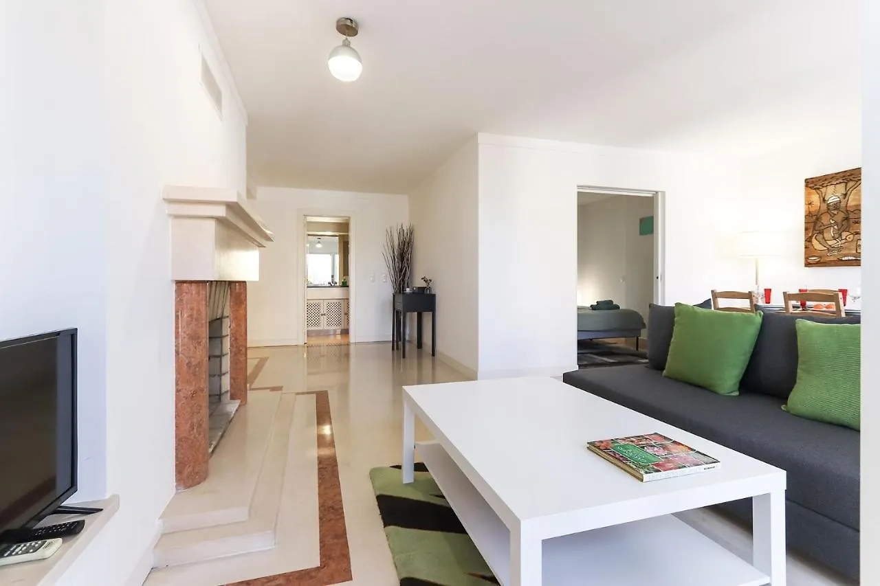 Lisbon Flower 360º - Your Lovely Flat With Pool And Parking Apartment