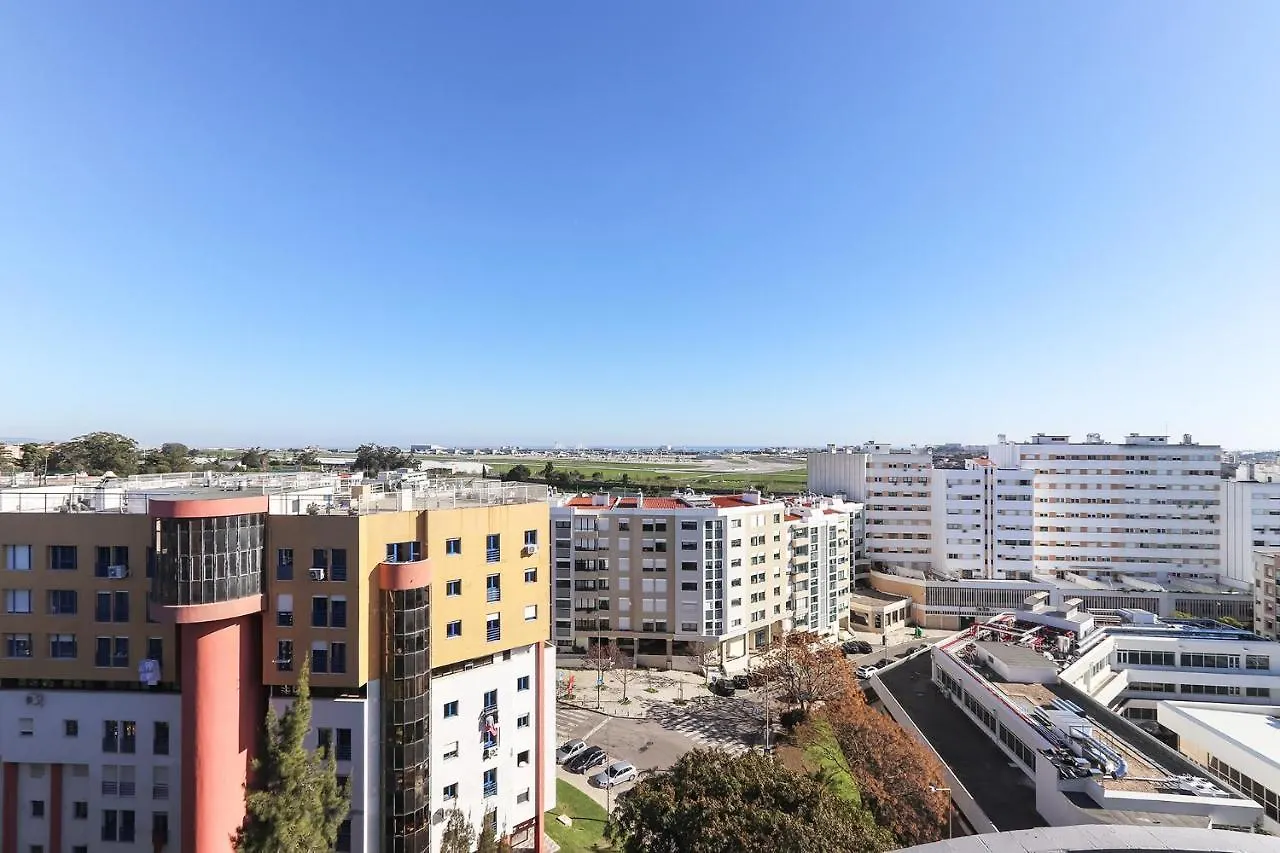Lisbon Flower 360º - Your Lovely Flat With Pool And Parking
