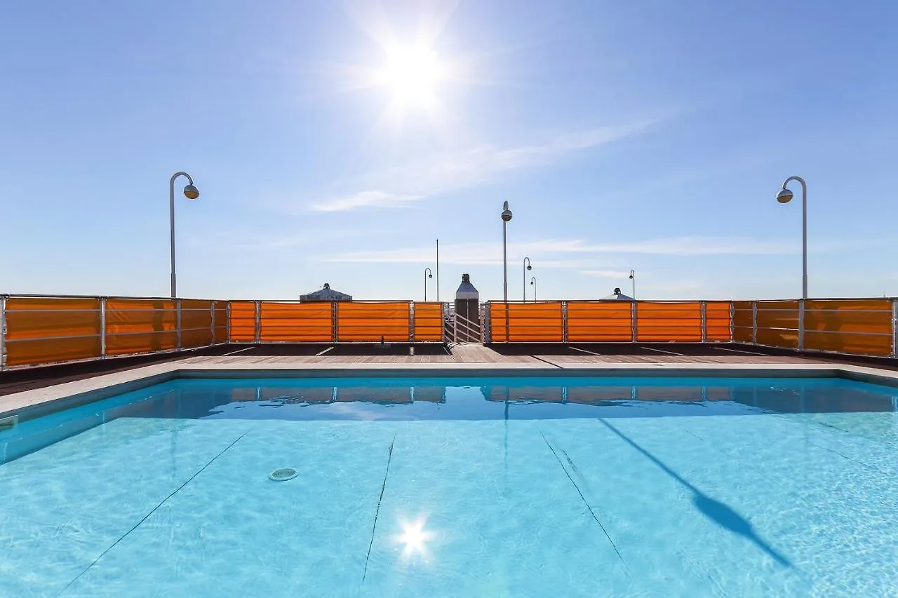 Lisbon Flower 360º - Your Lovely Flat With Pool And Parking Portugal
