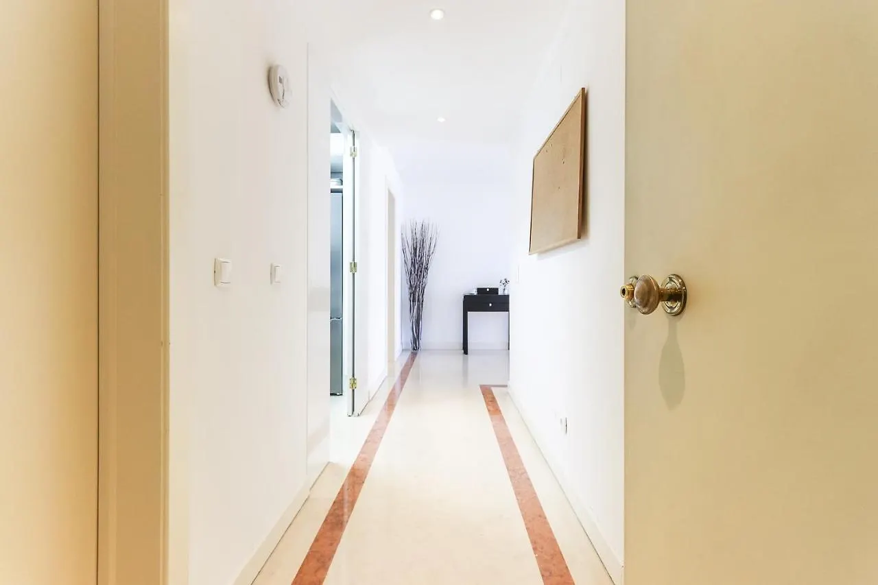 Lisbon Flower 360º - Your Lovely Flat With Pool And Parking Apartment