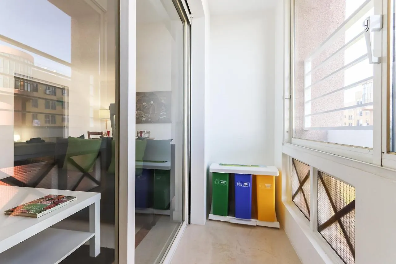 Lisbon Flower 360º - Your Lovely Flat With Pool And Parking